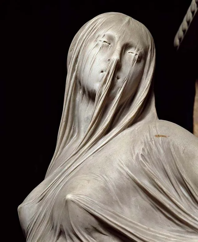 Primer plano del rostro velado de «La Pudicizia», de Antonio Corradini