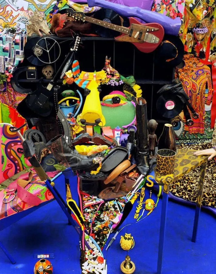 Retrato de Jimi Hendrix por Bernard Pras hecho con basura