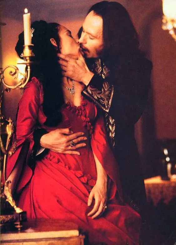 Gary Oldman y Winona Ryder en Drácula, de Bram Stoker (1992)