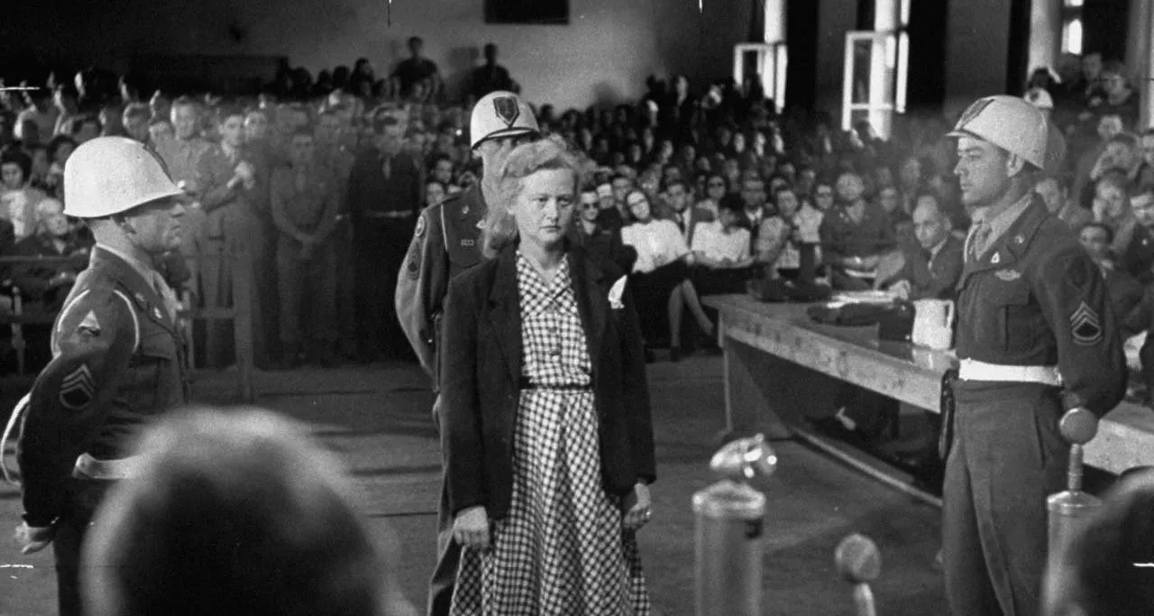 Macabros artesanos de la piel humana: Ed Gein, Ilse Koch y el doctor Maghee